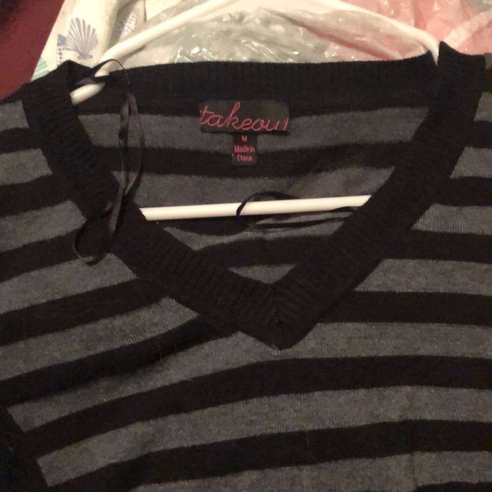 Sweater - Picture 2 of 2